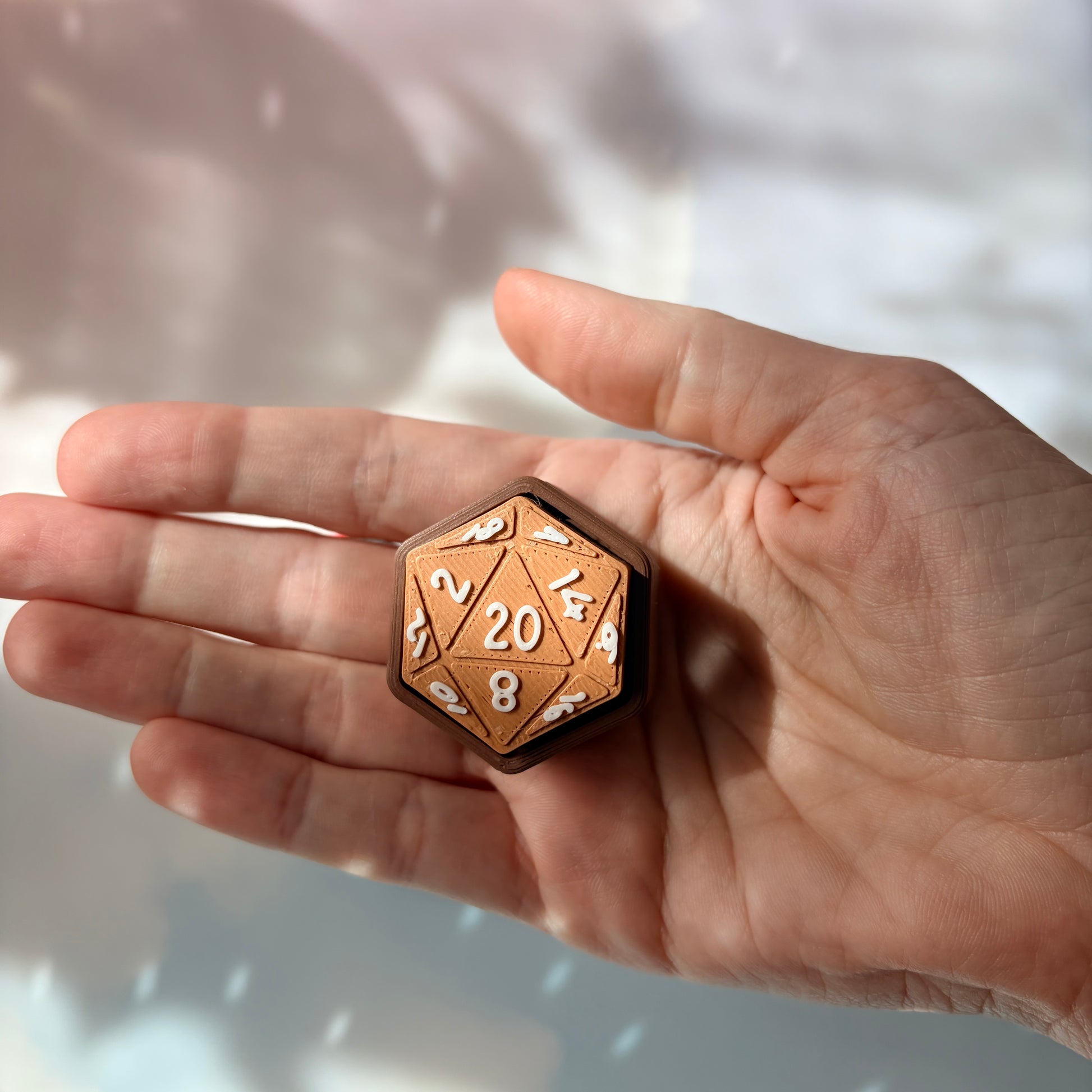 3D printed D20 fidget available clicky or silent.
