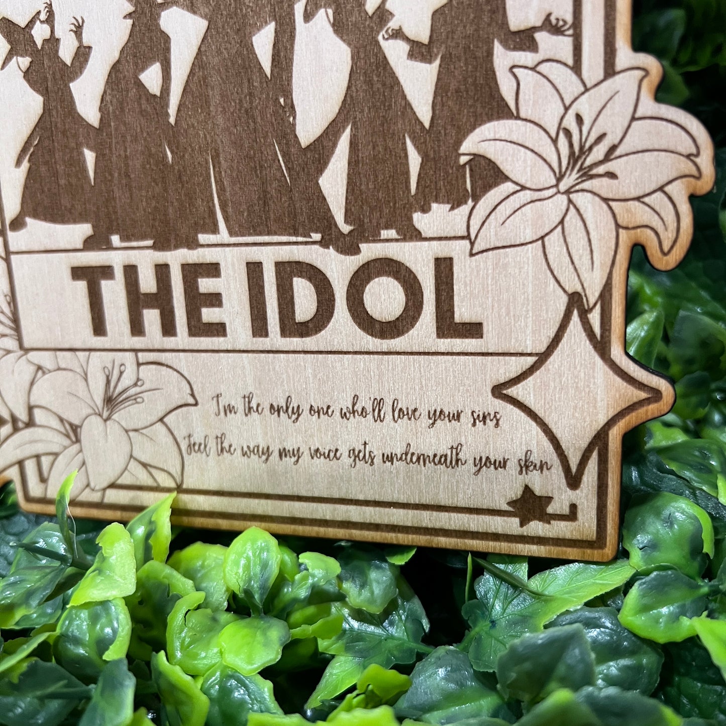 Laser engraved wooden tarot card featuring the Saja Boys as The Idol from KPOP Demon Hunters. A bold fusion of pop power and magical style.