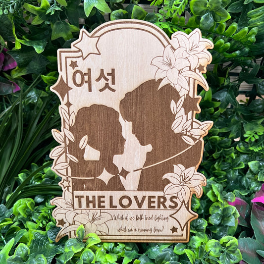 Wooden tarot card featuring Jinu and Rumi as The Lovers from KPOP Demon Hunters. Laser engraved on basswood, perfect for fans of KPOP, tarot, or witchcore decor.