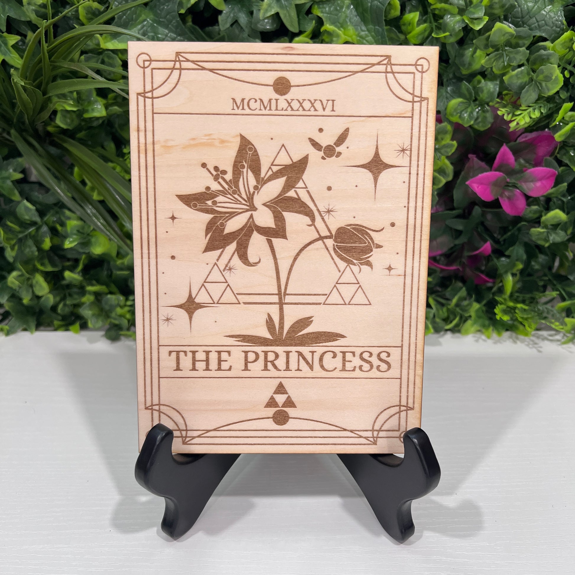 Wood laser engraved Zelda tarot card featuring intricate fantasy artwork. Perfect gamer collectible, geeky gift, or unique home decor piece.