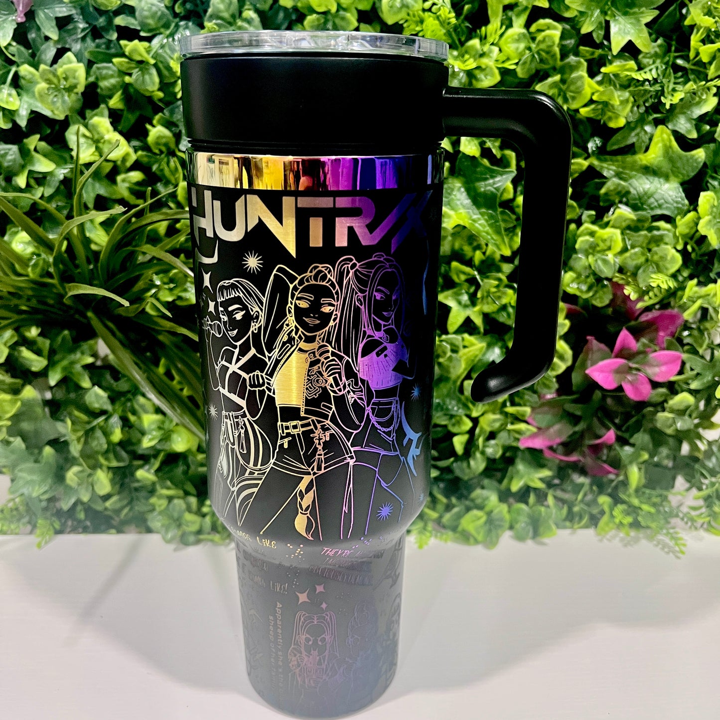 Laser engraved 40oz stainless steel tumbler with handle and straw featuring KPOP Demon Hunters design. Durable fandom drinkware for gamers and fans.