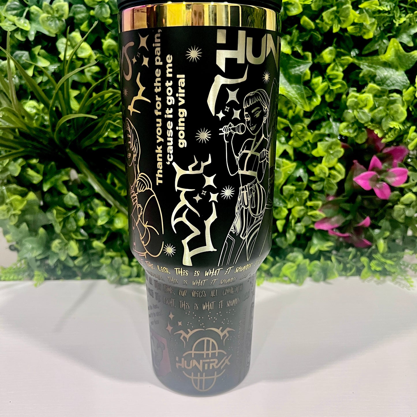 Laser engraved 40oz stainless steel tumbler with handle and straw featuring KPOP Demon Hunters design. Durable fandom drinkware for gamers and fans.