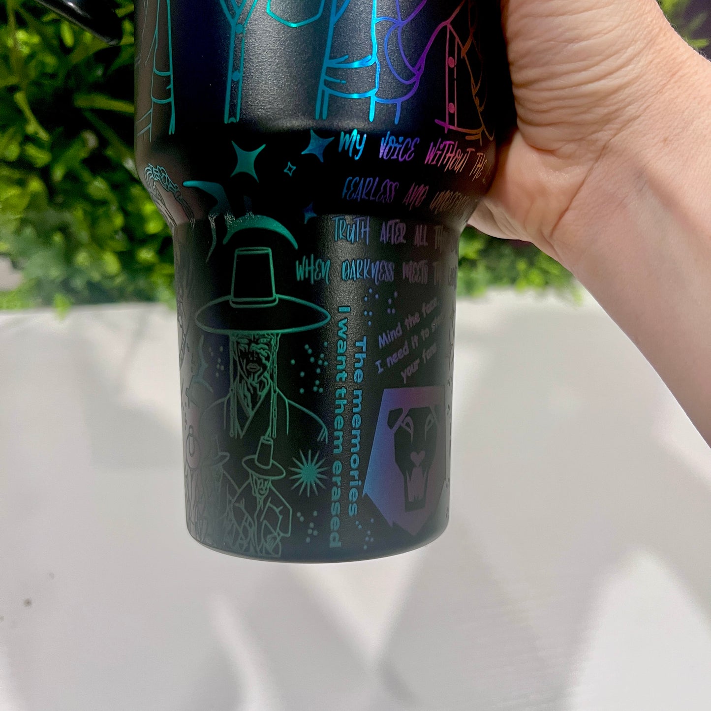 Laser engraved 40oz stainless steel tumbler with handle and straw featuring KPOP Demon Hunters design. Durable fandom drinkware for gamers and fans.