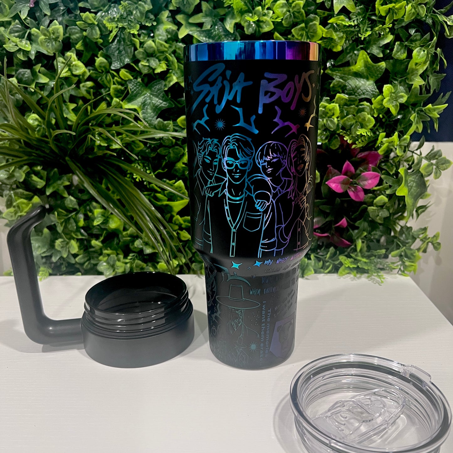 Laser engraved 40oz stainless steel tumbler with handle and straw featuring KPOP Demon Hunters design. Durable fandom drinkware for gamers and fans.