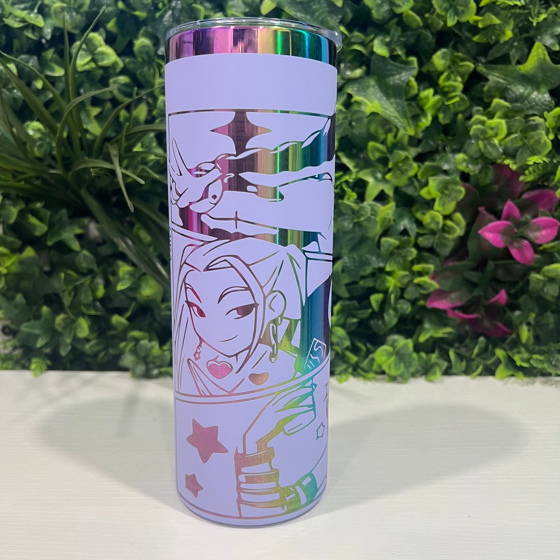 Laser engraved 20oz stainless steel tumbler with lid and straw featuring KPOP Demon Hunters Huntrix and Saja Boys design. Durable fandom drinkware for gamers and fans.