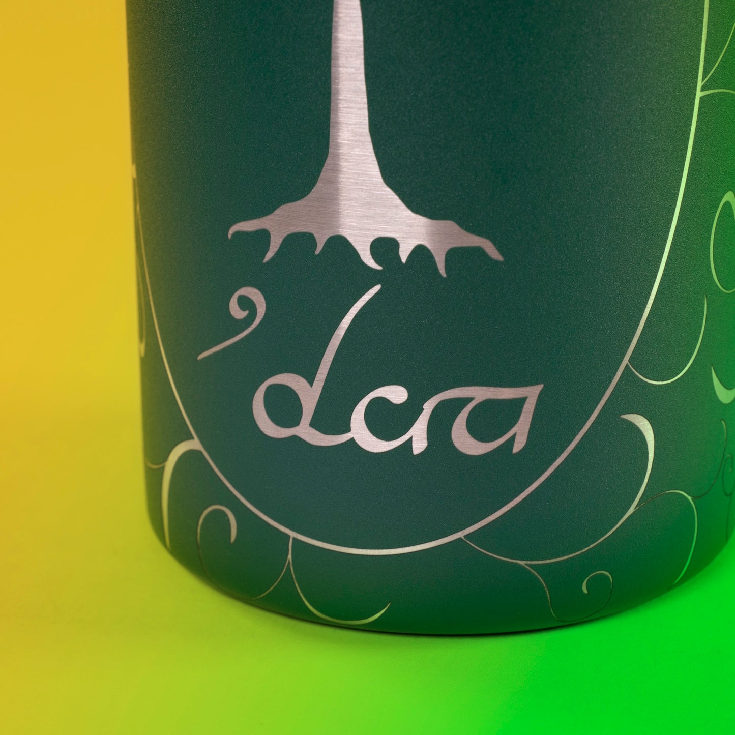 Laser engraved stainless steel water bottle featuring the Tree of Gondor from Lord of the Rings. Includes personalized name option. Perfect gift for LOTR fans.