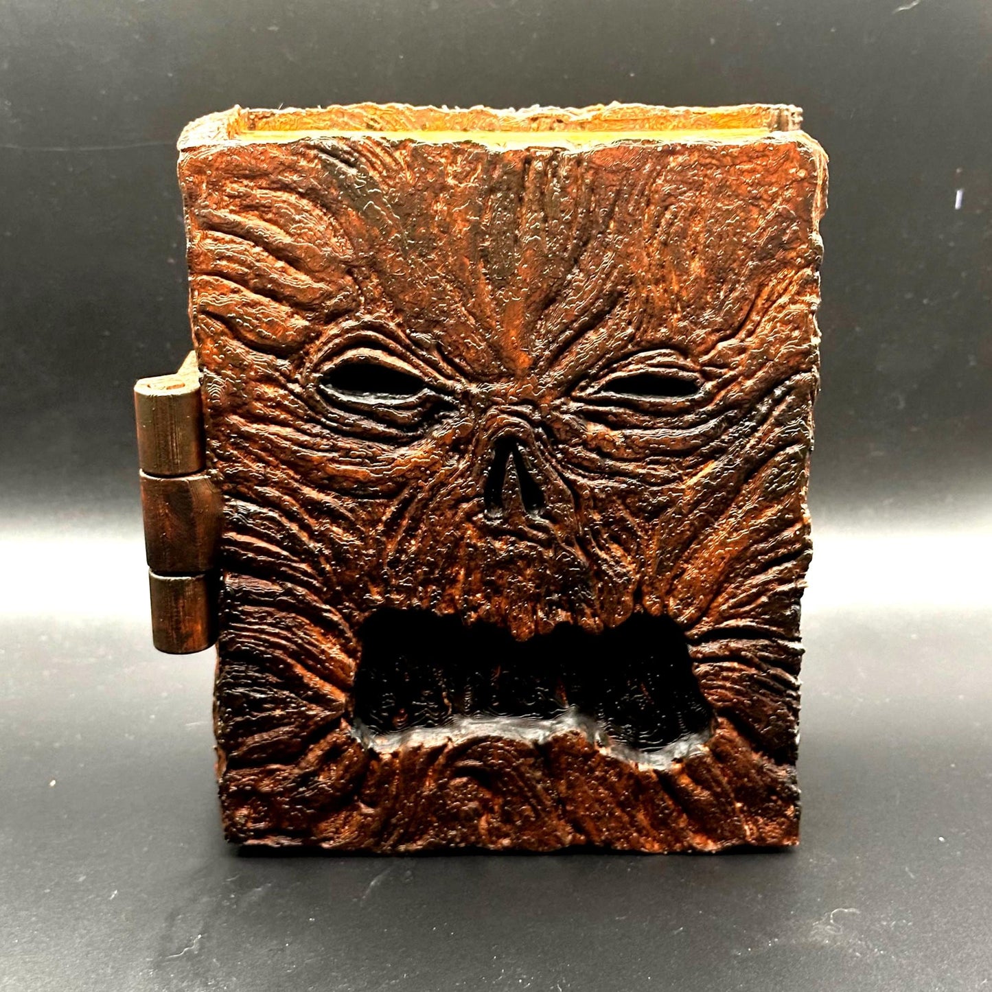 Evil Dead Necronomicon Dice Case with Resin Dice Set