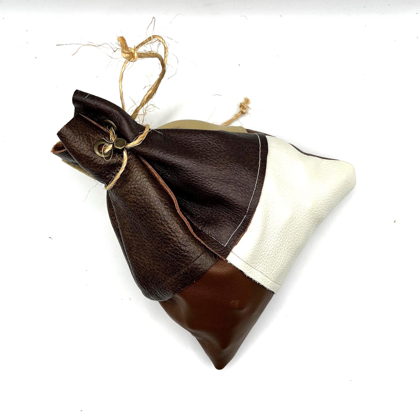Handcrafted leather dice bag with drawstring, ideal for storing RPG dice sets. Perfect for DnD, tabletop games, or as a fantasy gift for gamers.