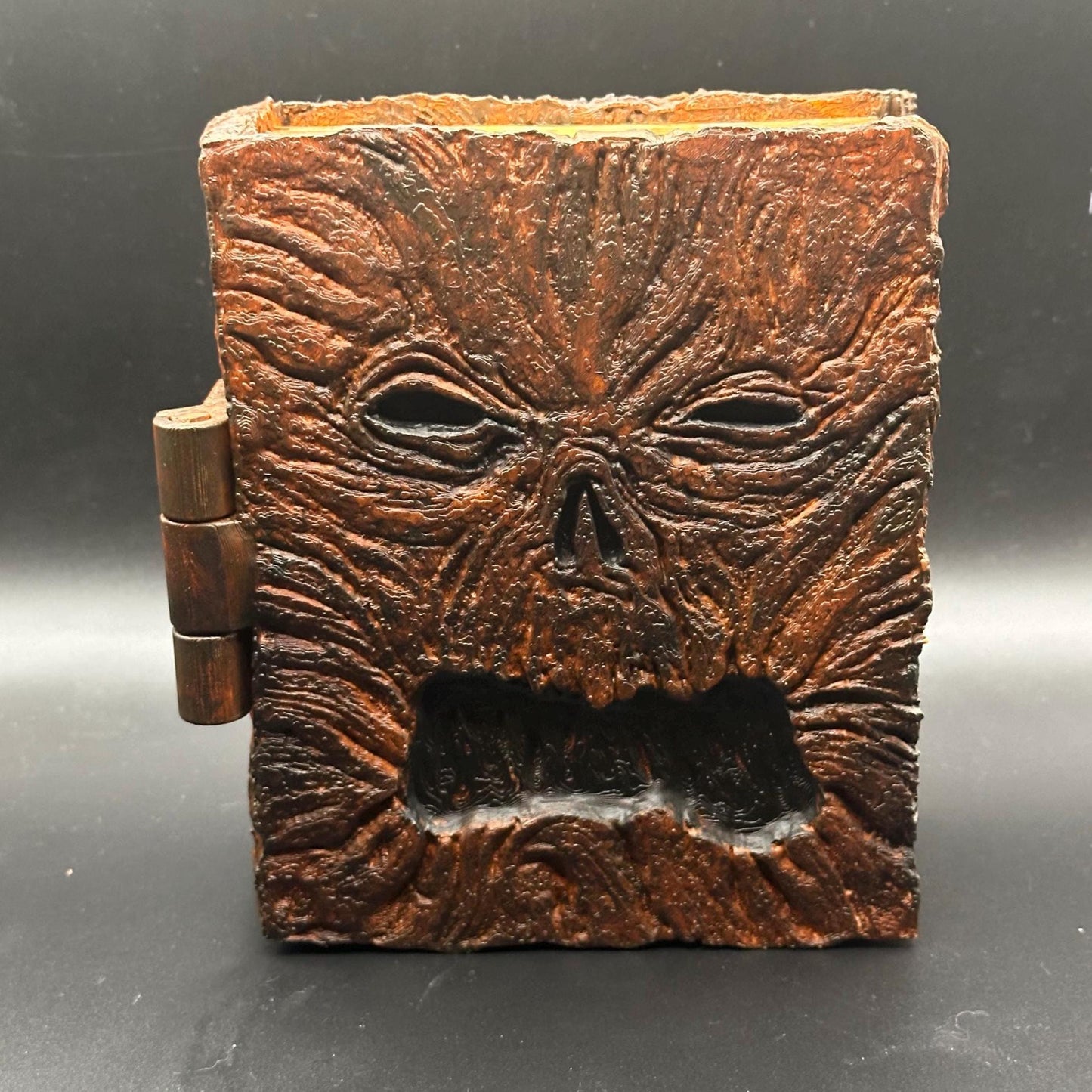 Evil Dead Necronomicon Dice Case with Resin Dice Set