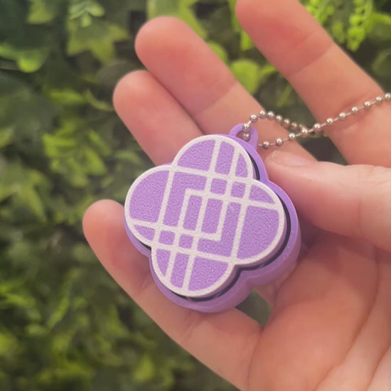 3D Printed Kpop Demon Hunters clickers featuring the Huntrix and Saja Boys logos. Perfect for fans, gamers, and collectors who love fidget toys and Kpop-inspired accessories.