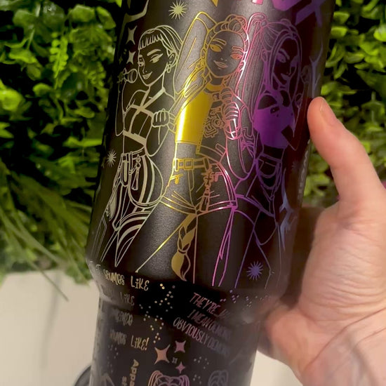 Laser engraved 40oz stainless steel tumbler with handle and straw featuring KPOP Demon Hunters design. Durable fandom drinkware for gamers and fans.